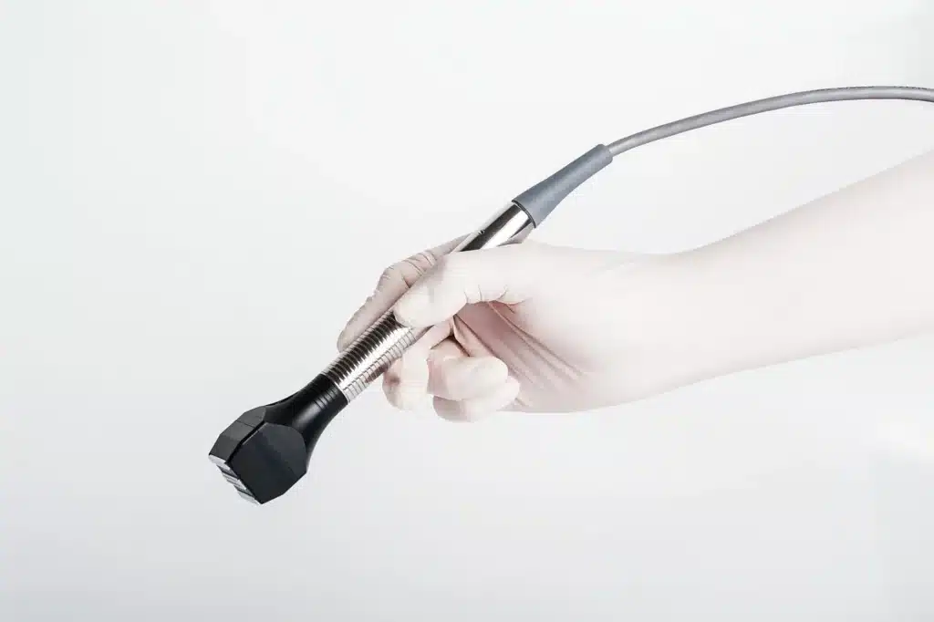 forma-applicator-in-hand-preview-1-scaled.jpg
